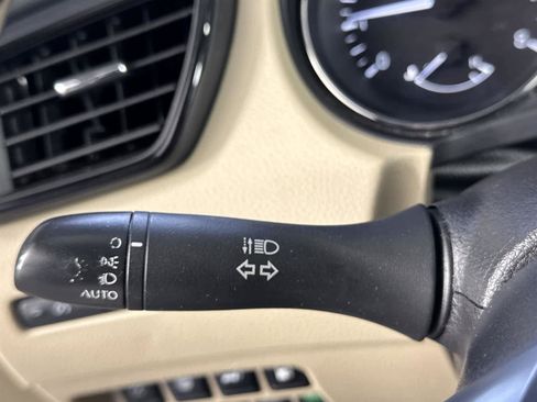 Used 2020 Nissan Rogue SV image 26