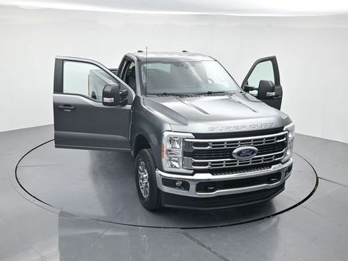 Used 2025 Ford F350 XLT w/ FX4 Off-Road Package AWD/4WD image 42