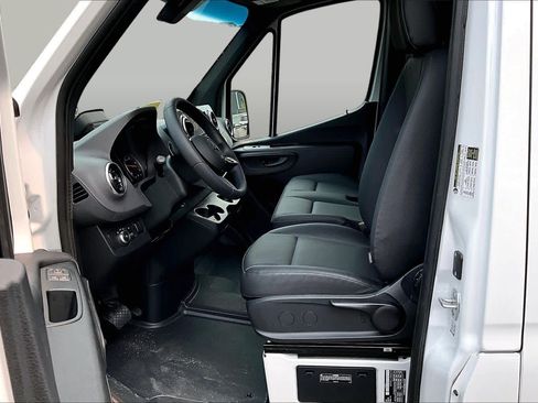 New 2026 Mercedes-Benz Sprinter 2500 image 13