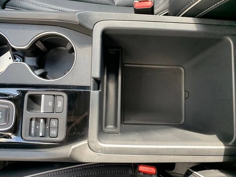 Used 2025 Honda Pilot Elite image 23