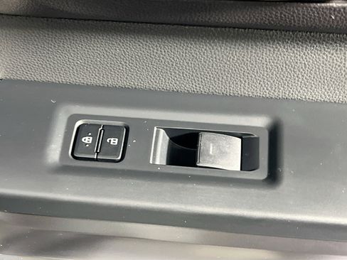 Used 2025 Toyota Tundra SR5 w/ TRD Off-Road Package AWD/4WD image 32