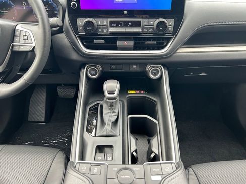New 2026 Toyota Grand Highlander AWD image 15