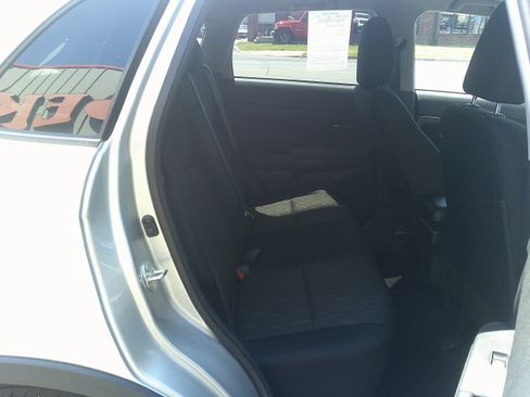 Used 2025 Mitsubishi Outlander Sport AWD image 24