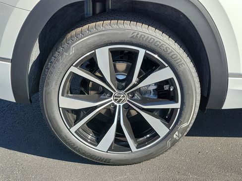 New 2026 Volkswagen Atlas SEL Premium R-Line AWD/4WD image 36