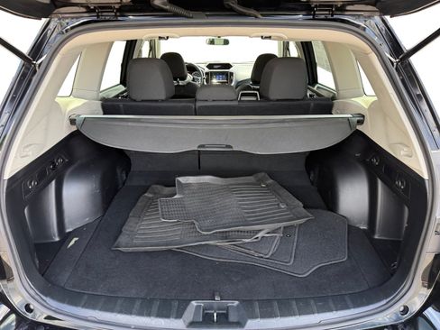 Used 2022 Subaru Forester Premium AWD/4WD image 17