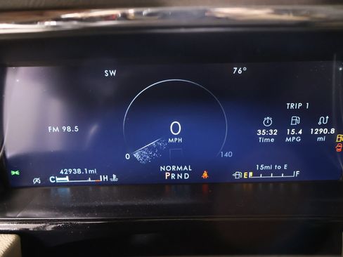 Used 2023 Lincoln Navigator L Reserve AWD/4WD image 4