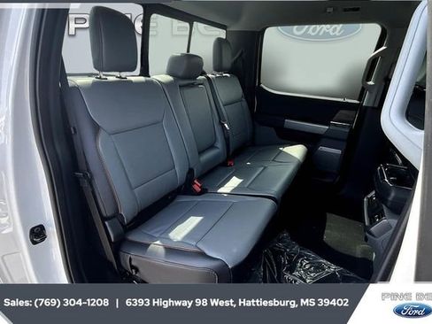 New 2025 Ford F150 Lariat w/ Equipment Group 501A Mid image 10