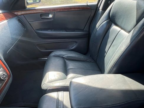 Used 2006 Cadillac DTS image 29