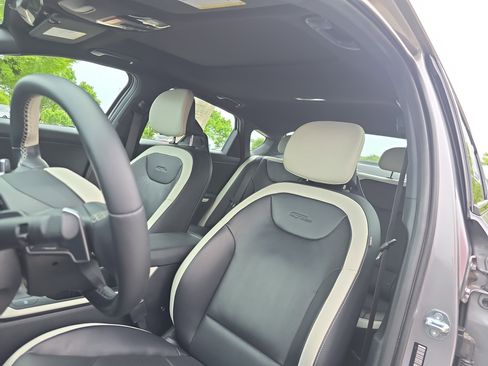 Used 2025 Kia K4 GT-Line Turbo FWD image 14