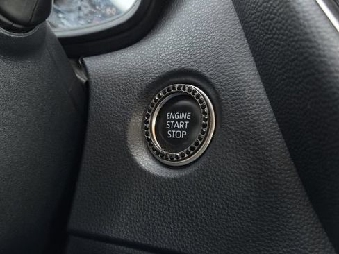 Used 2022 Toyota Corolla LE w/ LE Convenience Package FWD image 16