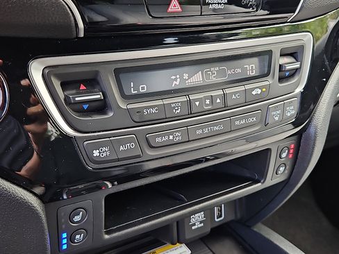 Used 2022 Honda Passport Elite image 17