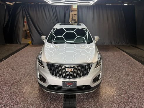 Used 2020 Cadillac XT5 Premium Luxury AWD/4WD image 4