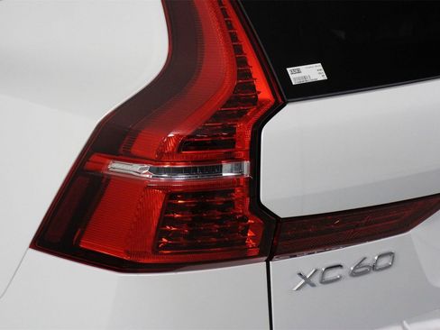 New 2025 Volvo XC60 T8 Plus w/ Protection Package Premier image 15
