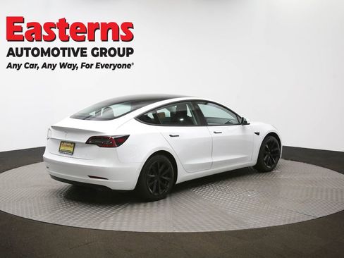 Used 2021 Tesla Model 3 Standard Range Plus image 40