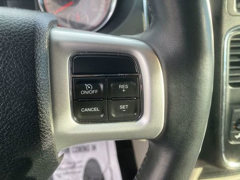 Used 2017 Dodge Grand Caravan SE w/ Power Window Group image 17