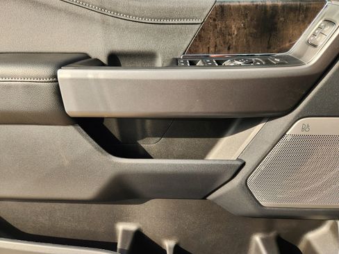 New 2026 Ford F250 Lariat w/ Chrome Package image 20