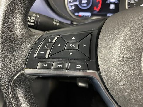 Used 2024 Nissan Versa SV FWD image 13