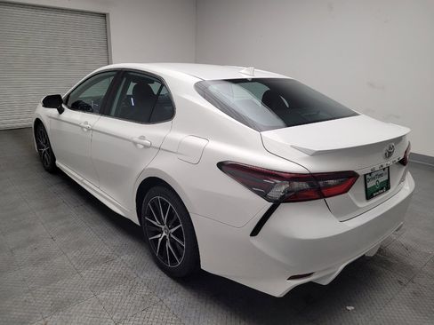 Used 2023 Toyota Camry SE image 5