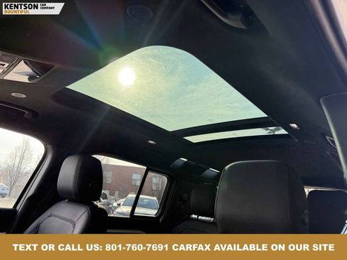 Used 2025 Land Rover Defender 110 S image 29