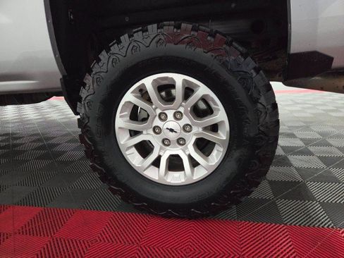 Used 2018 Chevrolet Silverado 1500 LT w/ Texas Edition RWD image 80