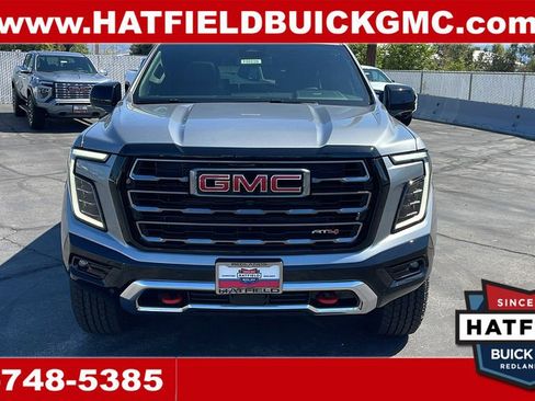 New 2026 GMC Yukon XL AT4 AWD/4WD image 8