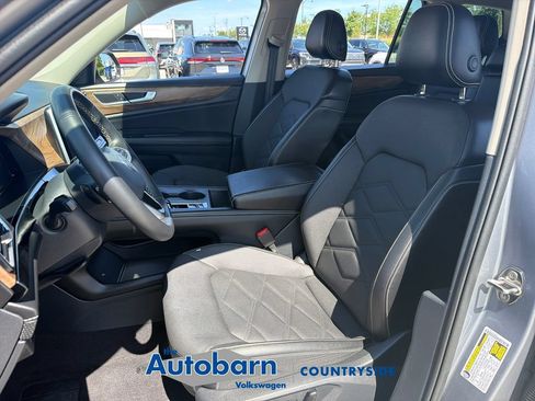 Certified 2024 Volkswagen Atlas SE AWD/4WD image 7