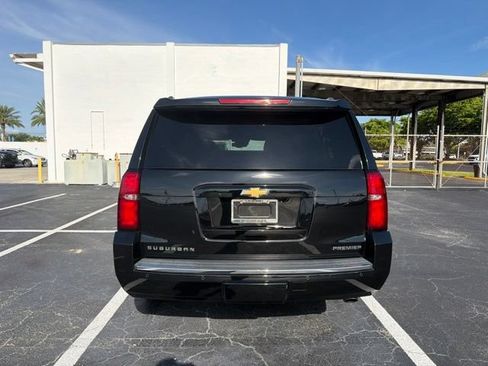 Used 2020 Chevrolet Suburban Premier w/ Premier Plus Edition AWD/4WD image 13