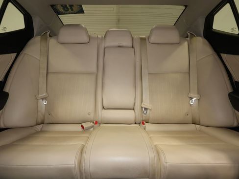 Used 2018 Nissan Maxima 3.5 SL image 30