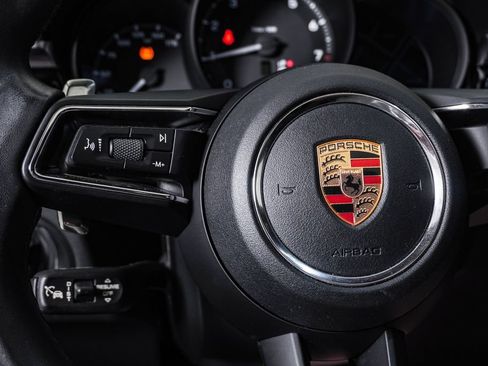 Certified 2024 Porsche Macan AWD/4WD image 20