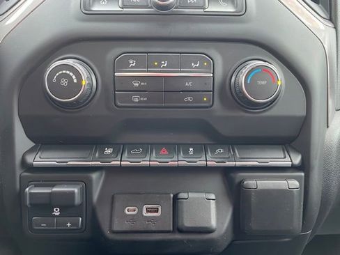 Certified 2021 Chevrolet Silverado 2500 Custom w/ Custom Value Package image 5