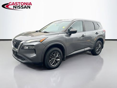 Used 2021 Nissan Rogue S image 3
