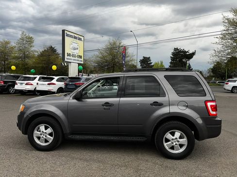 Used 2010 Ford Escape XLT image 7