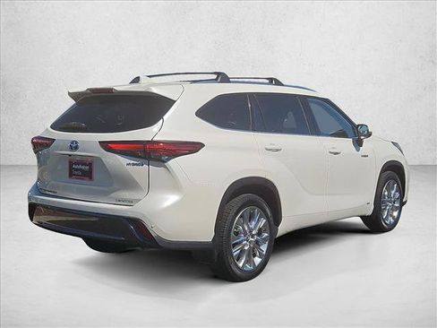Used 2020 Toyota Highlander Limited AWD/4WD image 5