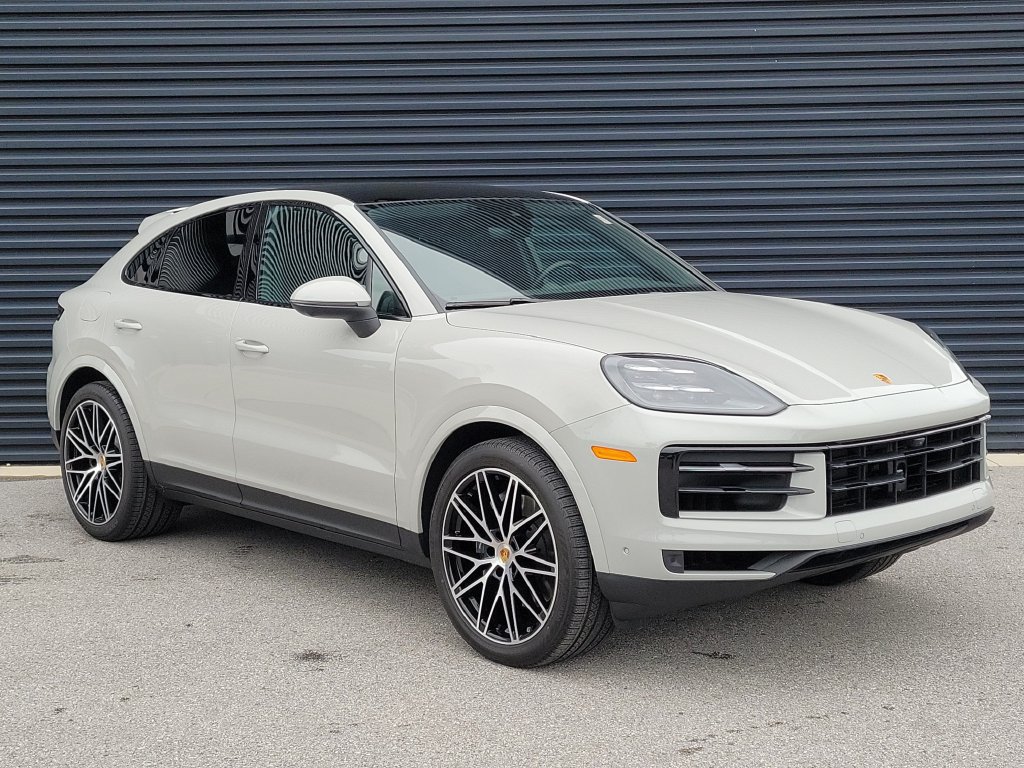 Certified 2024 Porsche Cayenne Coupe AWD/4WD image 9