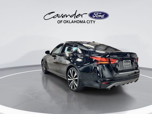 Used 2022 Nissan Altima 2.0 SR FWD image 6