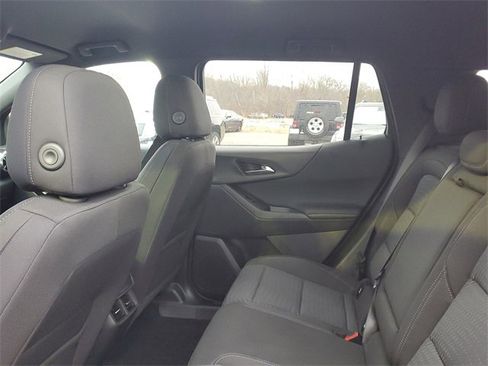 Certified 2025 Chevrolet Equinox LT image 8