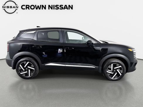 New 2026 Nissan Kicks SV FWD image 4