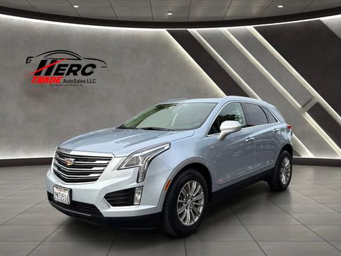 Used 2017 Cadillac XT5 Luxury w/ Driver Awareness Package AWD/4WD image 8
