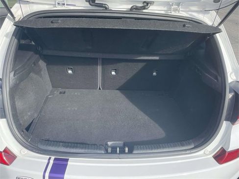 Used 2019 Hyundai Elantra GT N Line image 9