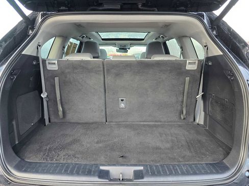 Used 2024 Toyota Highlander Platinum image 19