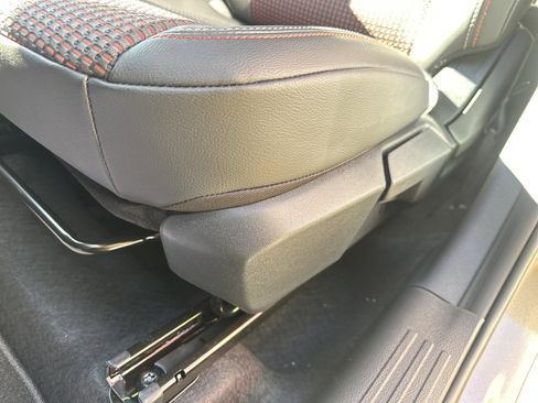 New 2026 Nissan Kicks SR image 10