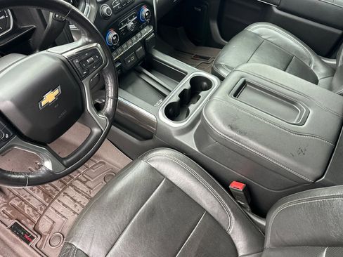 Used 2020 Chevrolet Silverado 1500 LTZ w/ LTZ Premium Package image 10