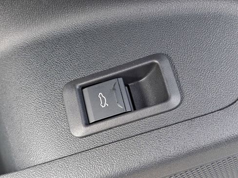 Certified 2025 Audi Q6 e-tron Premium Plus w/ Premium Plus image 30