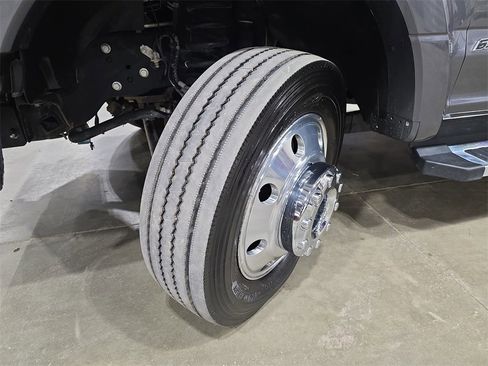 Used 2022 Ford F450 Lariat w/ FX4 Off-Road Package image 32