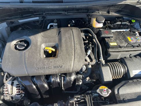 Used 2025 Kia Soul LX w/ LX Technology Package image 32