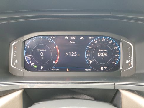 Used 2024 Volkswagen Taos SEL image 24