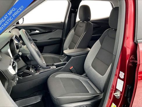 Used 2023 Chevrolet TrailBlazer LT w/ Convenience Package image 33