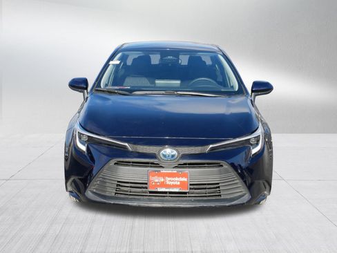 Certified 2024 Toyota Corolla LE image 2