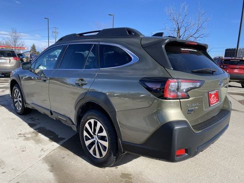 Certified 2025 Subaru Outback Premium w/ Popular Package #1A image 3