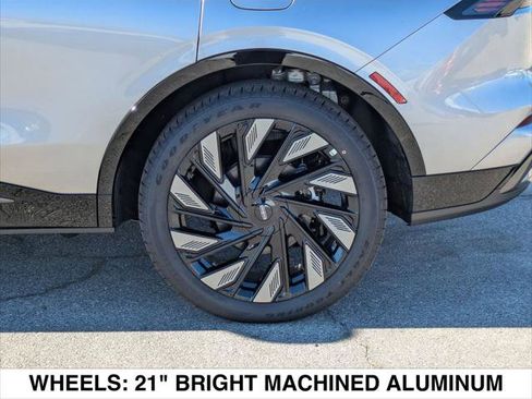 New 2026 Lincoln Nautilus Reserve w/ Jet Appearance Package image 6